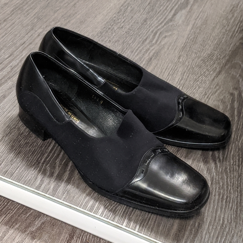Made in Italy shoes. Size 6B